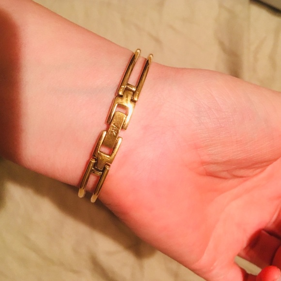 ANNE KLEIN gold bangle watch - Picture 6 of 6